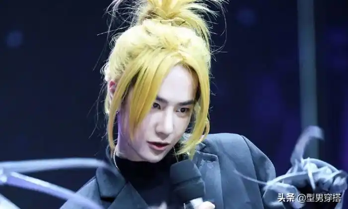 黄头发的鹿晗和王一博,怎么还有点可爱啊啊!