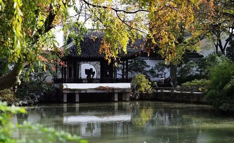 拙政园day 2交通:在天平山乘坐4路公交到到【竹园路金山路】西下车