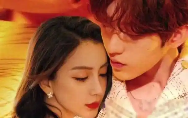 杨颖蔡徐坤复出风波:真相大揭秘!