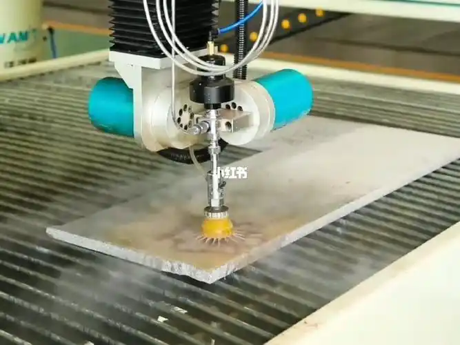 最新水刀切割机大理石就像豆腐