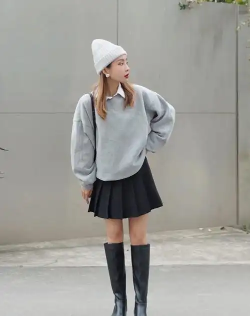 卫衣怎么穿好看?重点在下装搭配上,土肥圆和女神在你一念之间