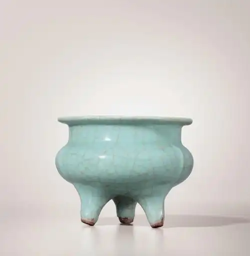 略论南宋官窑青瓷鬲式香炉