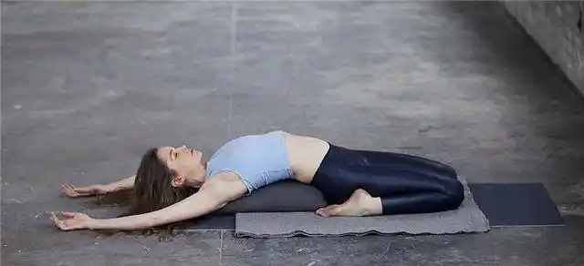 体式_瑜伽_腹部