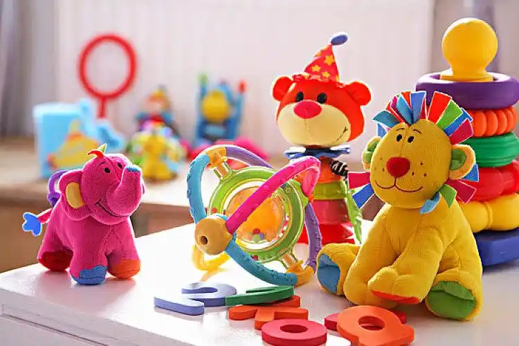 育儿小课堂,给孩子玩玩具要注意这几点