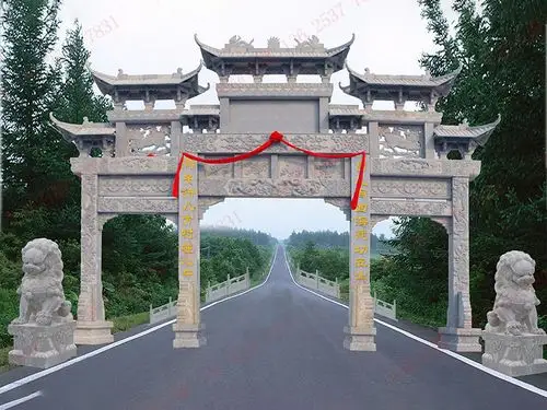 农村石门楼是一座地标性质的大型建筑_石门楼_石雕门