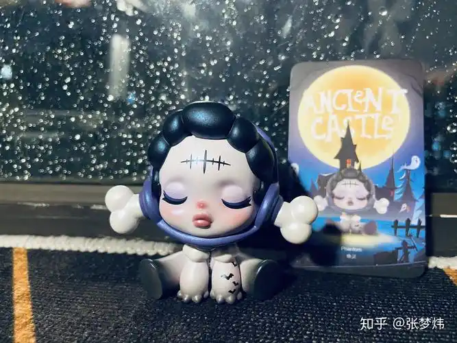 如何评价泡泡玛特skullpanda密林古堡盲盒