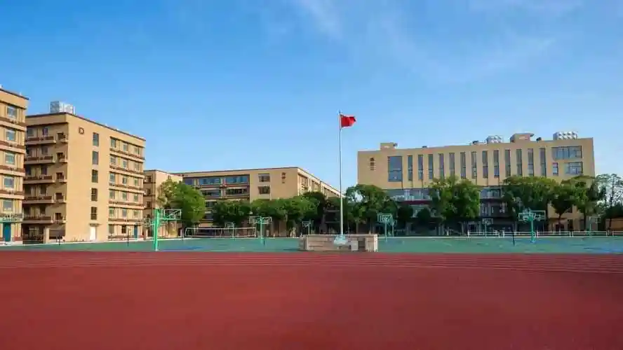 八十华诞的盛泽这所高中致力生态精致育英才