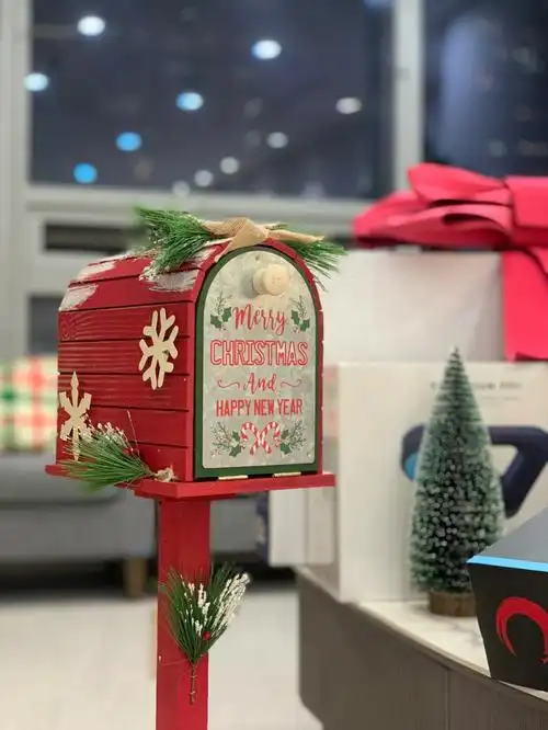 santaclauscameearlythisyear