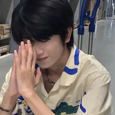 千鹤男头自裁抖音帅哥②国产