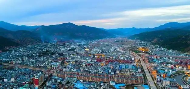 泸沽湖|宁蒗县|香格里拉|自然景观|宁蒗彝族自治县|丽江三义国际机场