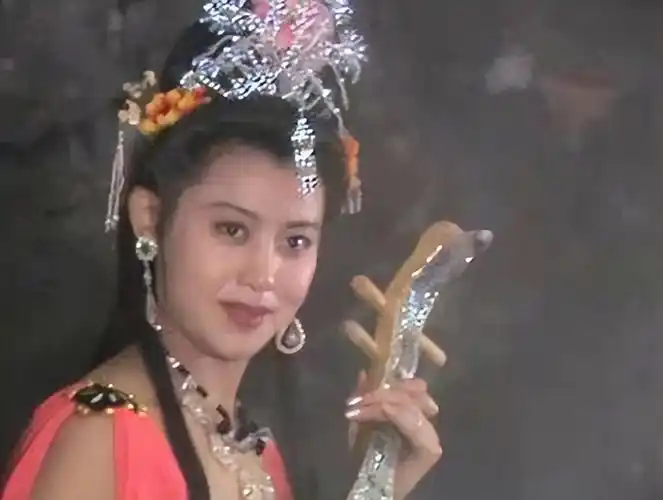 杨洁导演曾说,她为《西游记》选角,不管是演什么精,美都是必要条件.