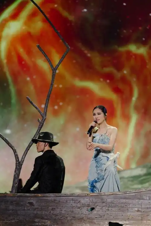 杨千嬅成都演唱会##楊千嬅mytreeoflive世界巡回演唱會