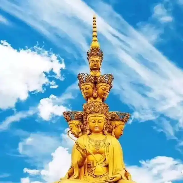 圣灯奇景再现峨眉山万盏明灯供普贤