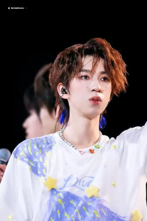 明天见啦 和小霖说再见    谧境-时代少年团-贺峻霖  ·@时代少年团