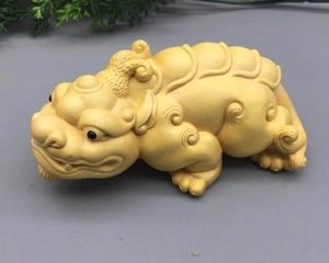 崖柏黄杨木雕貔貅实木把玩手把件雕刻工艺品居摆件