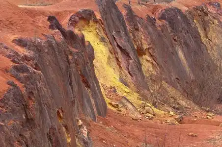 红土型金矿图片