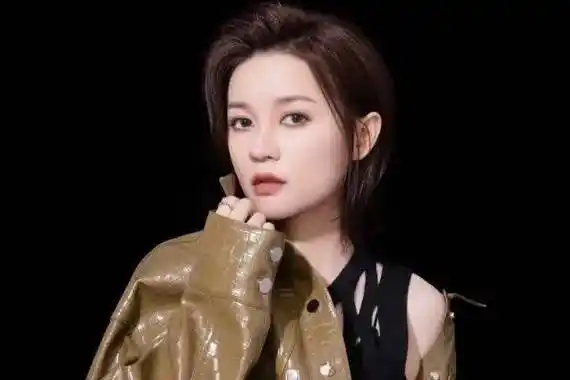 中国内地歌手演唱曲目《可可托海的牧羊人》王琪 2021年央视春晚演出