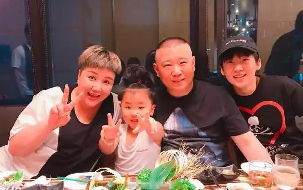 德云社董事长王惠生日孟鹤堂文案被争相转发还是孟哥懂感恩