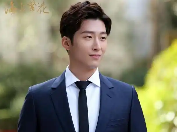 窦骁:演艺之路上的坚持与收获,山楂树之恋的谋男郎