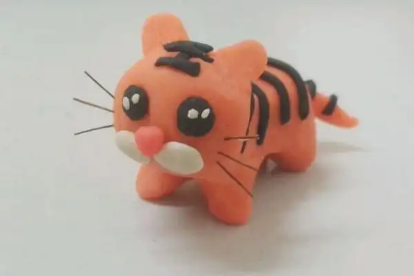 q4:十二生肖的橡皮泥捏法是怎样的?