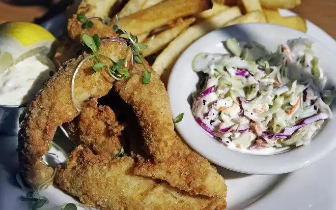 find a fish fry in the milwaukee area
