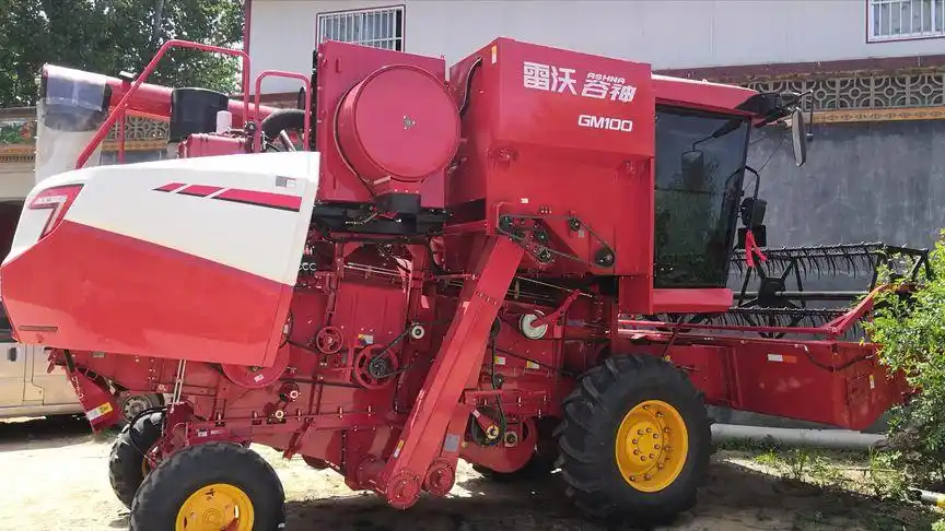 农村大哥花188000买台雷沃gm100小麦收割机,一年能挣回来吗?