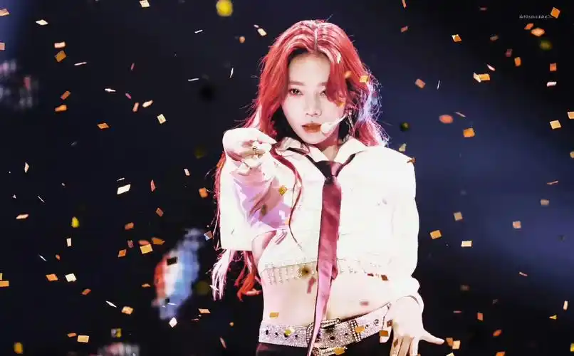 张紫宁520长沙演唱会-摩天轮的眼泪清唱 在释然中发现,所有付出不会