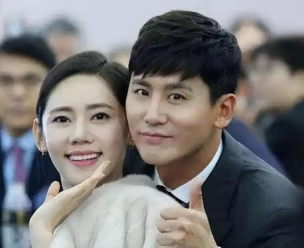 回顾秋瓷炫我这辈子正确的决定就是39岁高龄为中国籍小丈夫生子