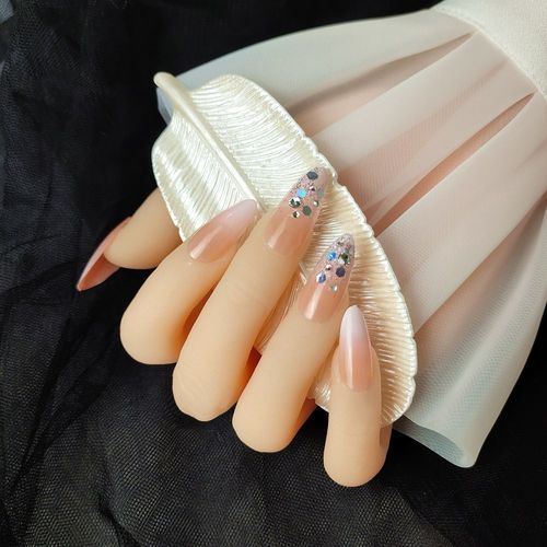 时尚潮流欧美风长款尖头光疗穿戴甲片可拆卸美甲成品美甲工具