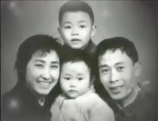 2002年的第一场雪之后,刀郎去哪儿了?