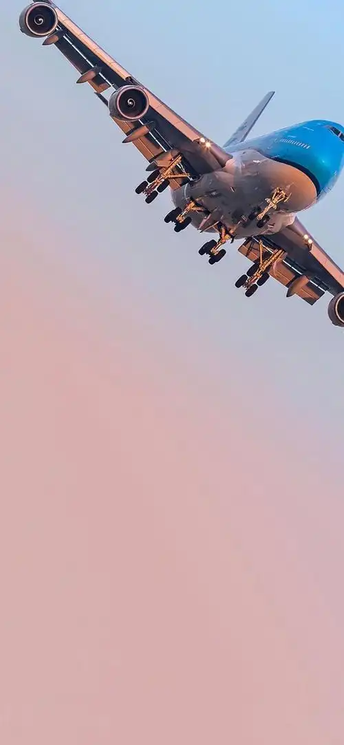 有没有小米10的挖孔屏壁纸呀