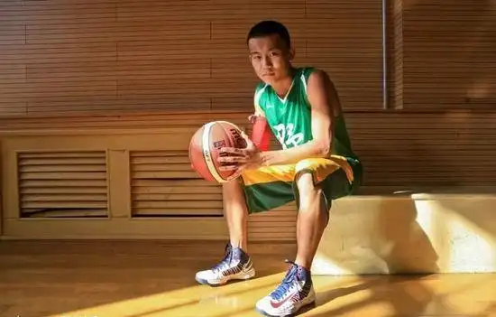 曹芳将继续冲击cba选秀2015落选曾试训广厦深圳