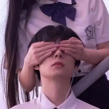 情侣头像好看真人两张最新款真人一人一半分开图片