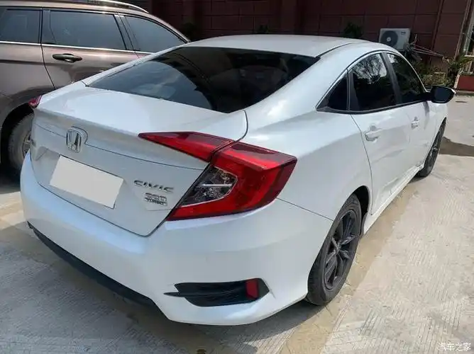 2019年7月上牌本田思域15t劲动版友仔自用一手车车