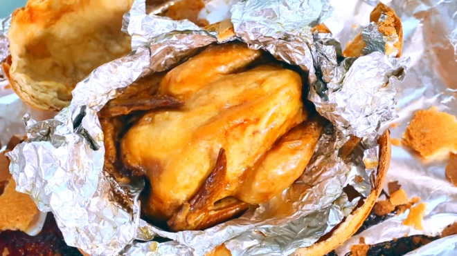 又嫩又滑,脱骨的极致美味,在家做烤箱版叫花鸡,健身也能吃!的做法