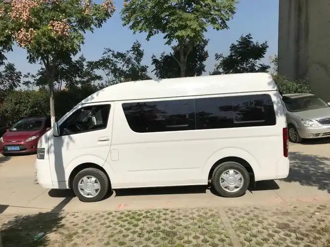 福田 风景 g7 2.0 客运高端版长轴高顶7-9座图片