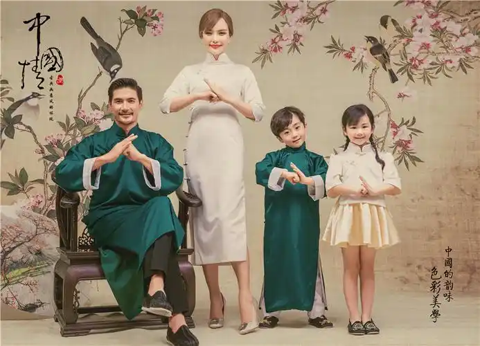 2019新款影楼摄影服饰儿童全家福服装亲子装家庭装民国复古风旗袍