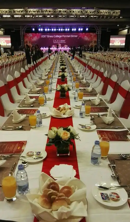 体验香港中文大学(深圳)高桌晚宴