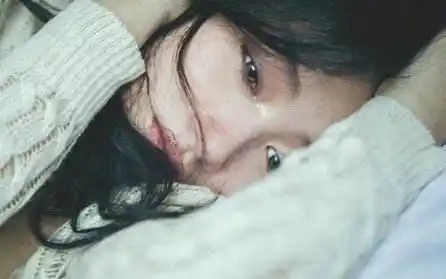 伤心流泪的句子带图片流泪伤心的话