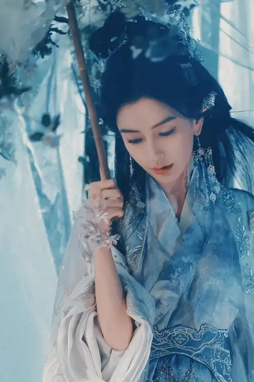 angelababy古装清冷感