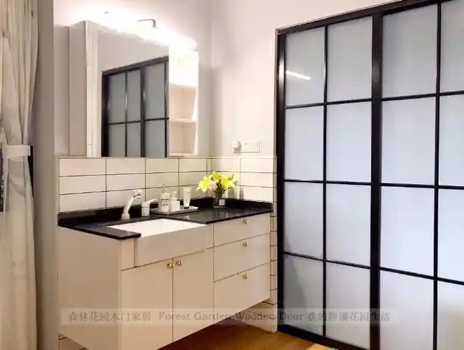 卫生间磨砂玻璃推拉门