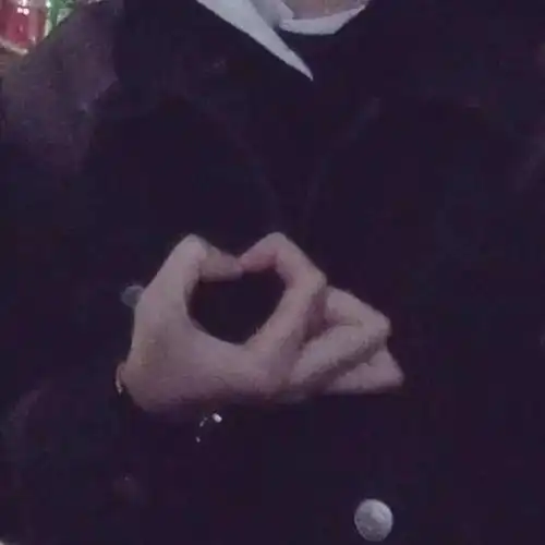 千万别只盯着南审男生的脸看._手机搜狐网