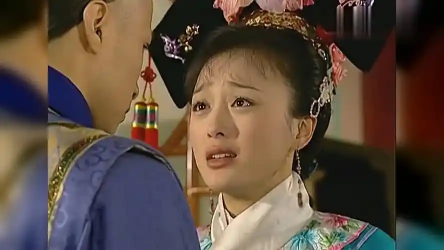 知画求五阿哥留下来陪她五阿哥就要去小燕子房里知画心生一计