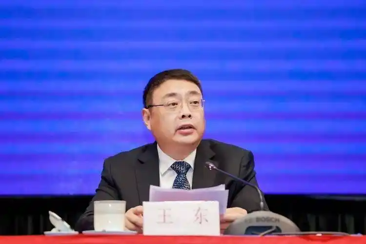 论坛永久会址落户南沙//广州市南沙区区长董可表示,论坛的永久会址