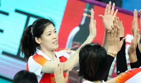 中国女排3-1美国女排,李盈莹王媛媛攻守背后,"3人"立奇功|龚翔宇|张常