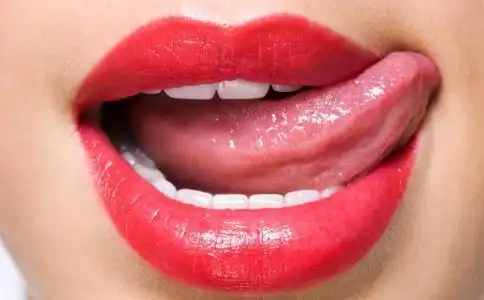 舌头发干是怎么回事?