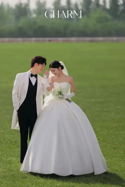 婚纱照丨赛罕塔拉马场婚纱照