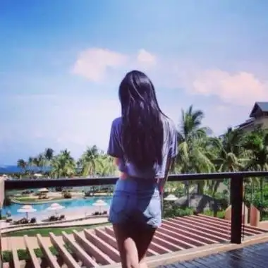 qq头像女生背影长发 背影或者侧面唯美图片 - 女生头像 - 潮人个性网