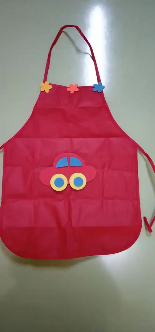 【朗润园宝贝家幼儿园芽芽班】《创意手工——汽车小围裙》