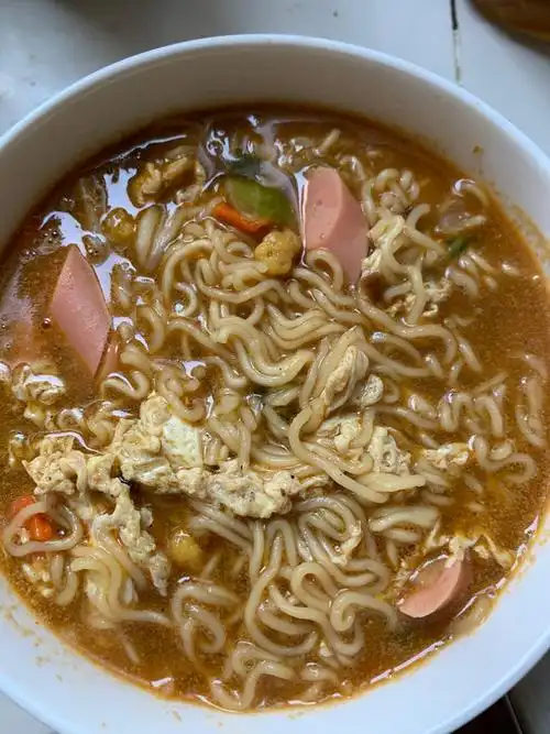 黄小美r9nk做的煮方便面